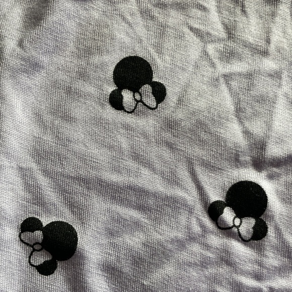 NWOT Disney Womens pajama set size medium Minnie Mouse pattern - Picture 2 of 2